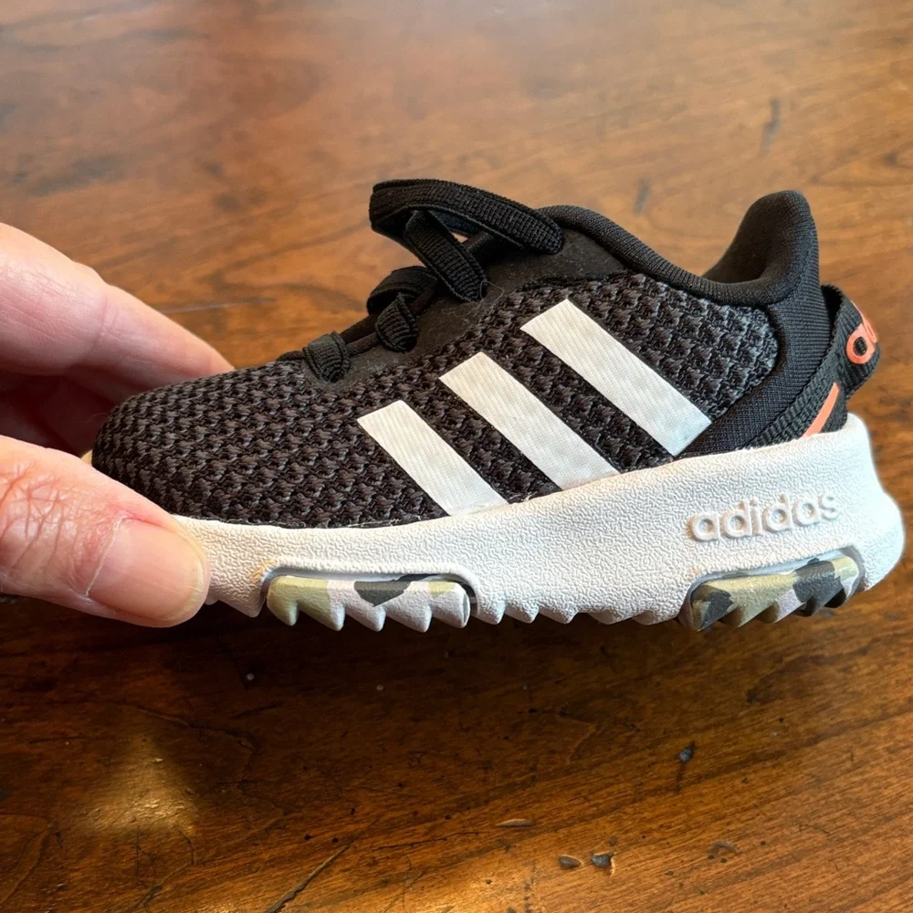 New no Tags Adidas Kids Black and White Sneakers with Orange Accents, Size 3 - Picture 9 of 12